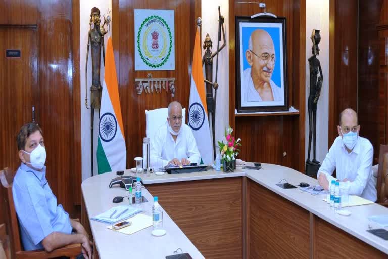 cm-baghel-gave-instructions-to-officers-for-monitoring-in-public-programs-in-chhattisgarh