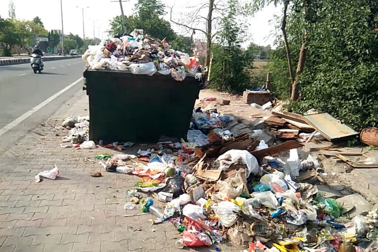 MCD negligence amid Corona epidemic in najafgarh