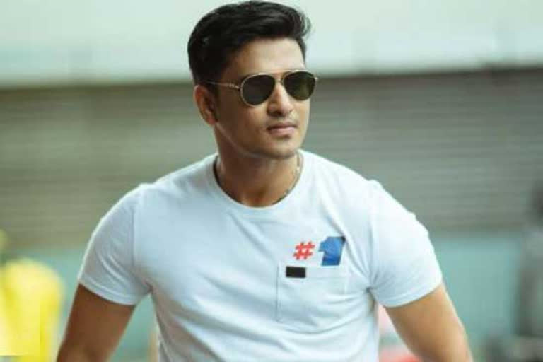Hero Nikhil says not to lose courage in the fight against the corona virus