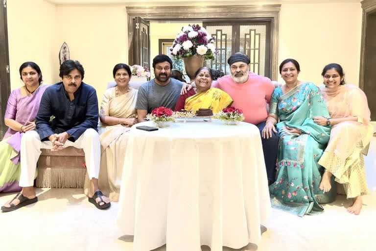 TOLLYWOOD CELEBRITIES WISHES MOTHERS DAY