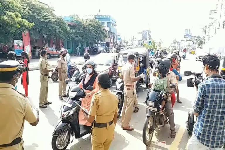 lockdown in trivandrum  ലോക്ക്ഡൗൺ: തലസ്ഥാനത്ത് കർശന നിയന്ത്രണങ്ങൾ  ലോക്ക്ഡൗൺ  തിരുവനന്തപുരം  lockdown