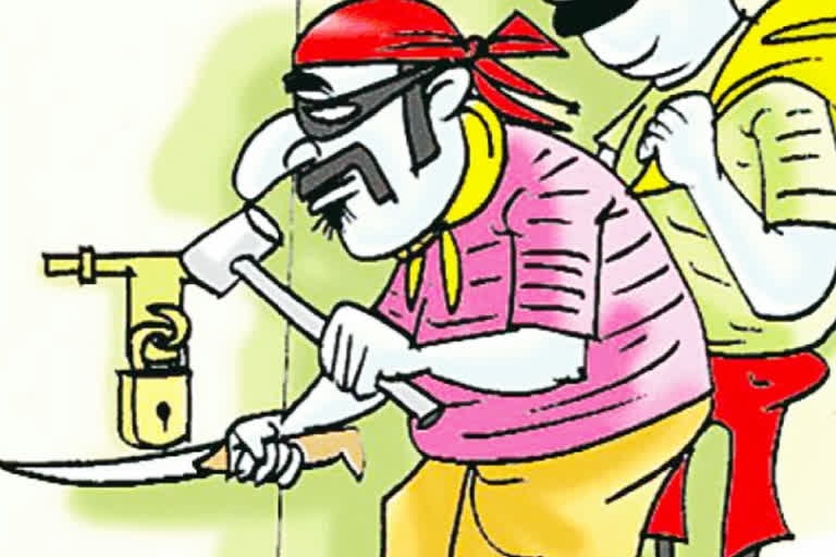 Robbery in Kotwal's house