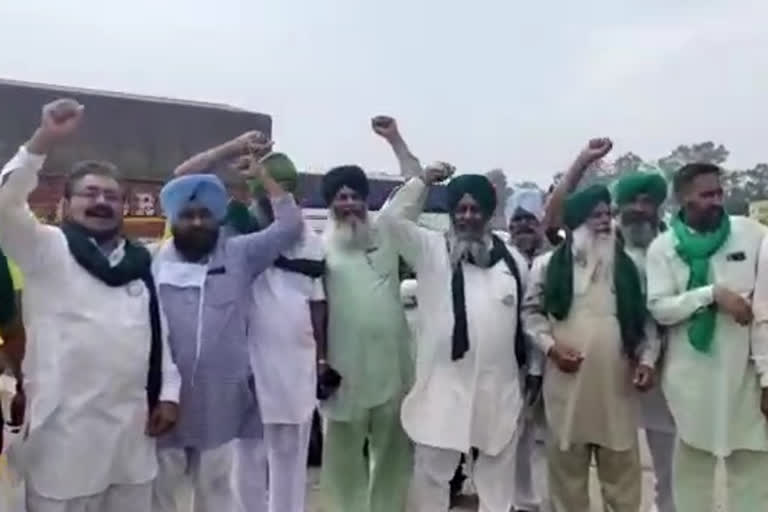 farmers again gathering on the singhu border