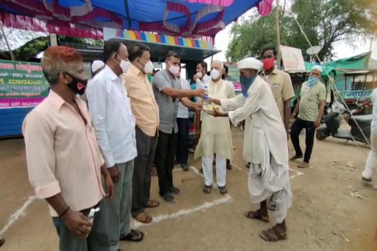 Distribution of Meals in Muddebhila