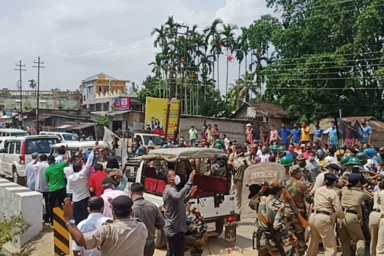 Manik Sarkar alleges attack on CPI-M delegates by BJP hooligans