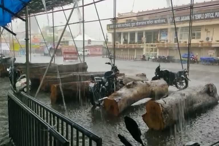 heavy rain in puri