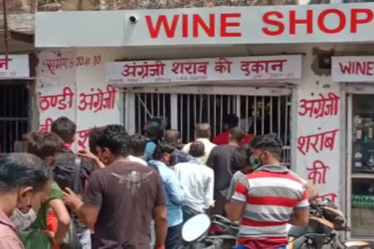 Order to open liquor shops