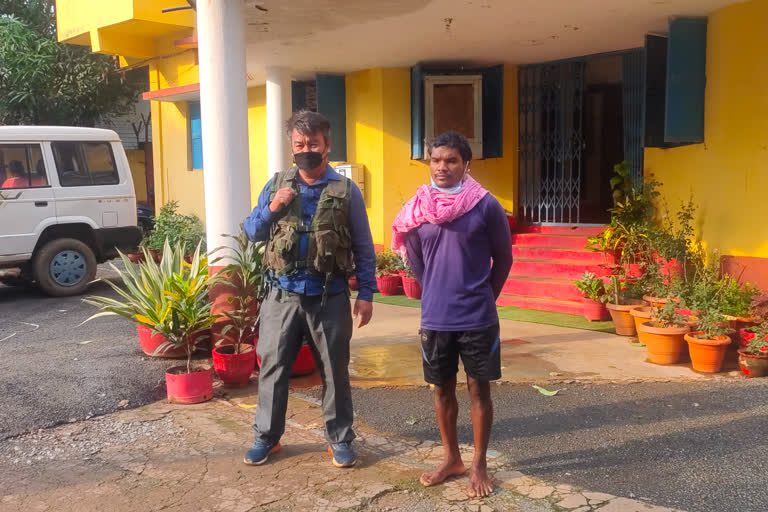Reward Naxalites arrested by security forces in Narayanpur