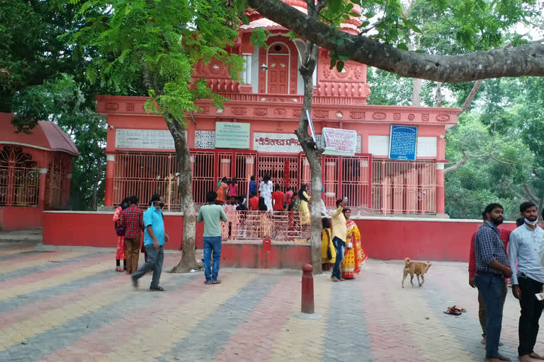 mukul-tiwari-the-chief-priest-of-the-jahurachandi-temple-died-of-corona-in-malda