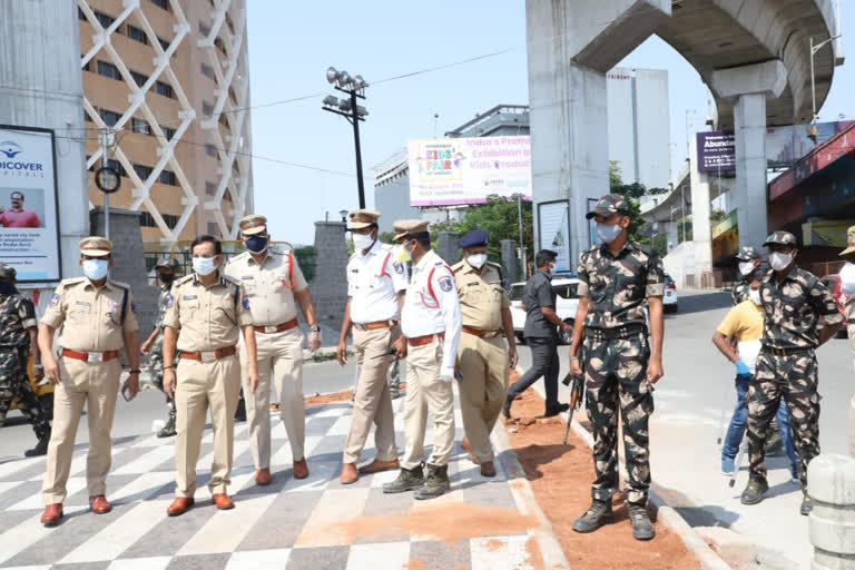 10-Day lockdown begins in Telangana