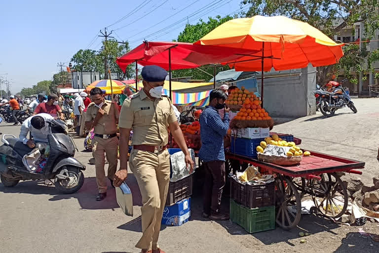 There was a rush to buy materials in Yeola