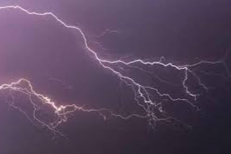 death-in-thunderstrom-in-bhuragaon