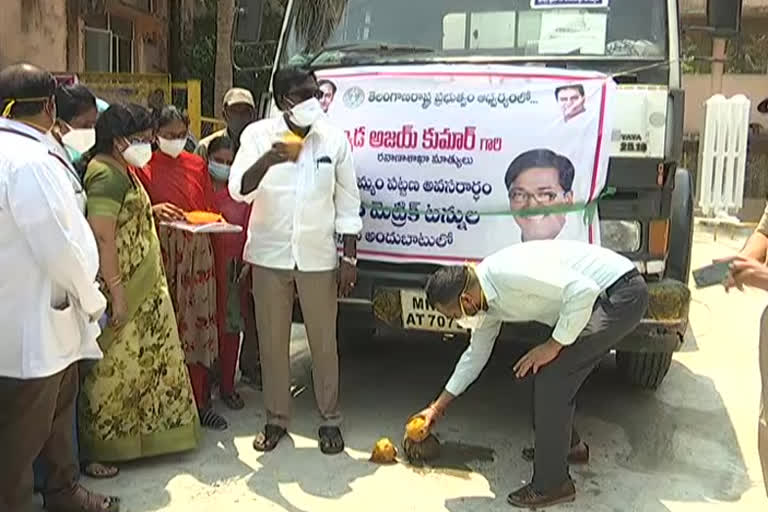 Minister Puvvada ajay kumar arranges to oxygen supply