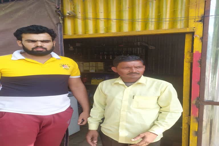 yamunanagar-alcohol-was-being-sold-in-lockdown-2-accused-arrested