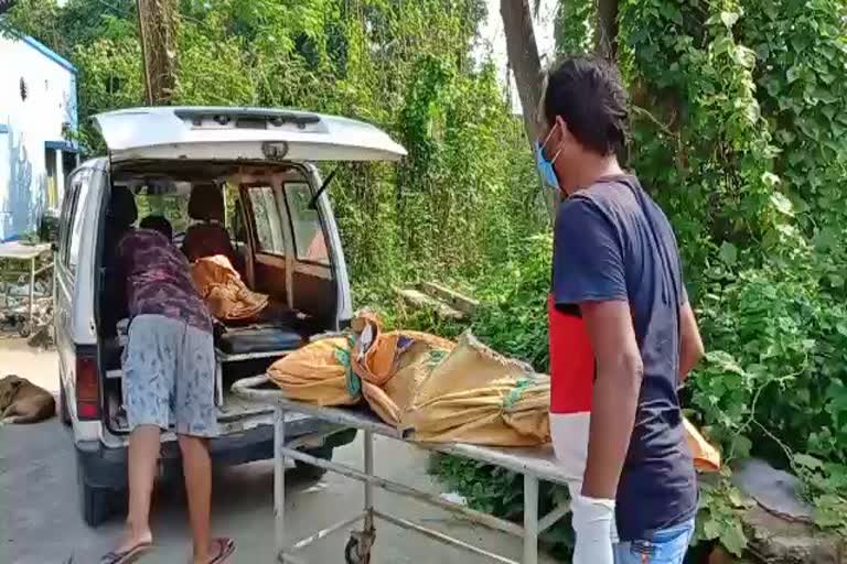 man commits suicide after setting wife and three daughter on fire in raigunj