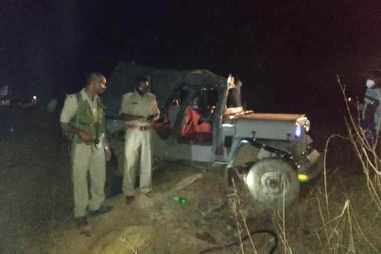 two-people-died-in-road-accident-in-garhwa