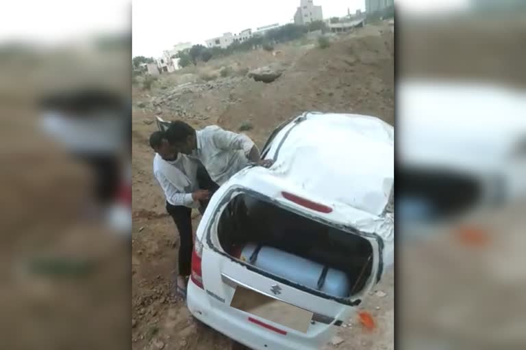 car and bike accident in gurugram two people died
