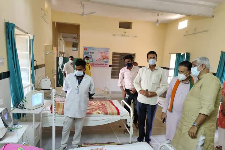 health facilities, Minister Shekhawat