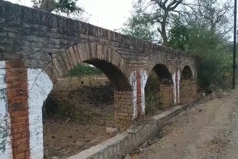 झालावाड़ का जलसेतु हो रहा है क्षतिग्रस्त, Jhalawar jalsetu is getting damaged