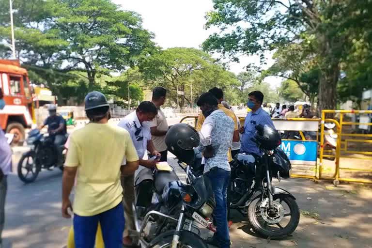 Vehicle seized in Shimoga