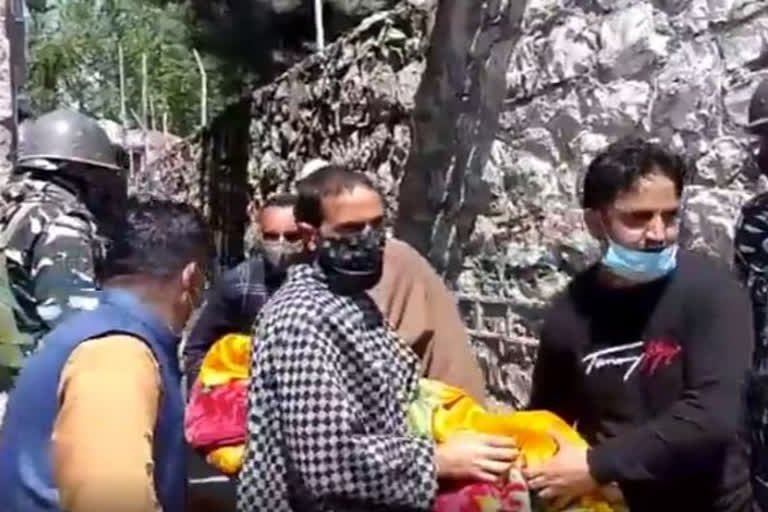 Jk-kul-1-Man found hanging in Qazigund-10020