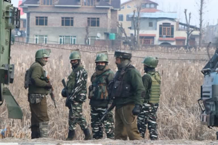 ied defused in turkawangam shopian