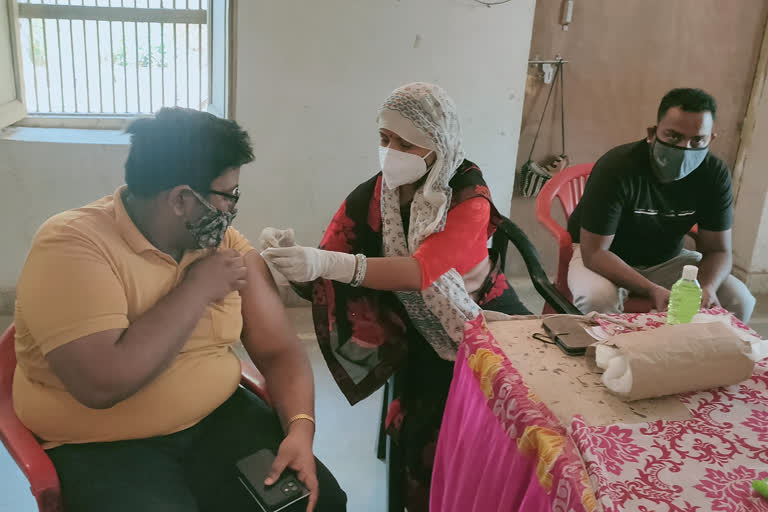 Vaccination in Kaman