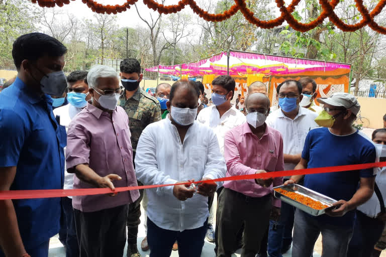 minister mithilesh thakur inaugurate dialysis at sadar hospital garhwa