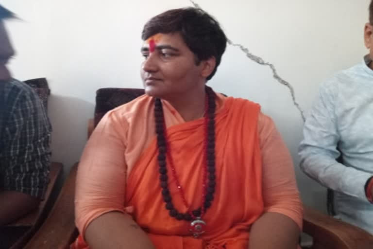 Sadhvi Pragya Thakur vaccine  Sadhvi Pragya Thakur  Congress spokesperson Narendra Saluja  bhopal latest news  പ്രജ്ഞ സിംഗ് താക്കൂർ  പ്രജ്ഞ സിംഗ് താക്കൂറിന് വാക്സിൻ  ഭോപ്പാൽ വാർത്തകൾ  പ്രജ്ഞ സിംഗ് താക്കൂർ വാർത്ത