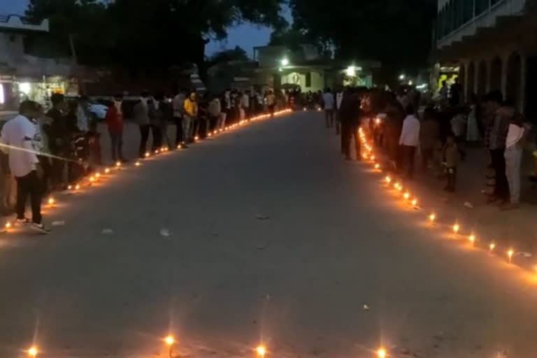 Locals protest against poor road conditions in Gujarat's Anand