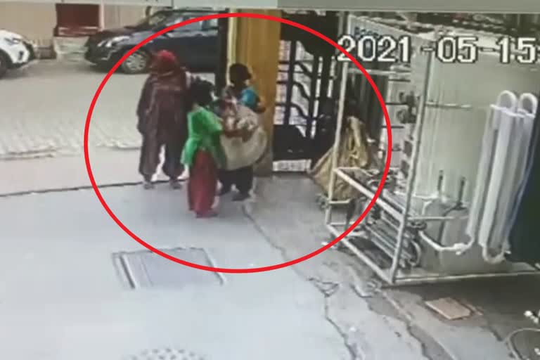 Panipat women stolen oxygen refilling pipe