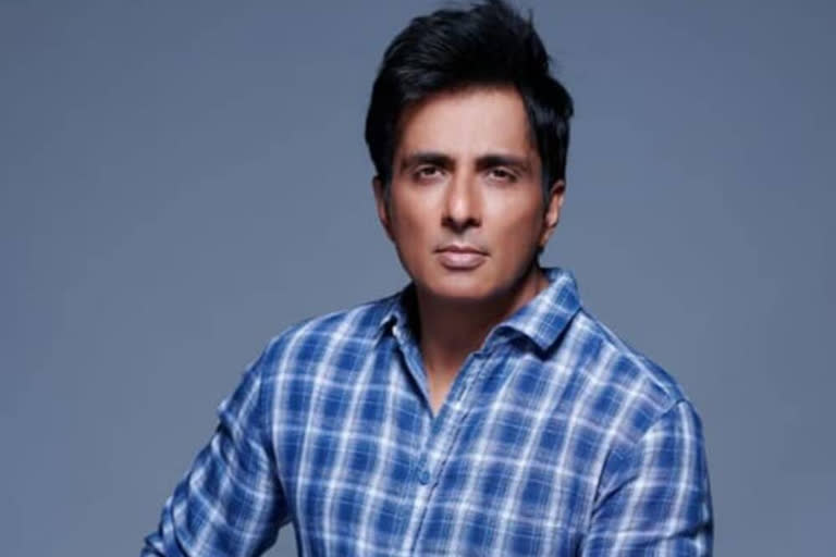 Sonu Sood Alerts Netizens About Fake 'Sonu Sood Foundation'