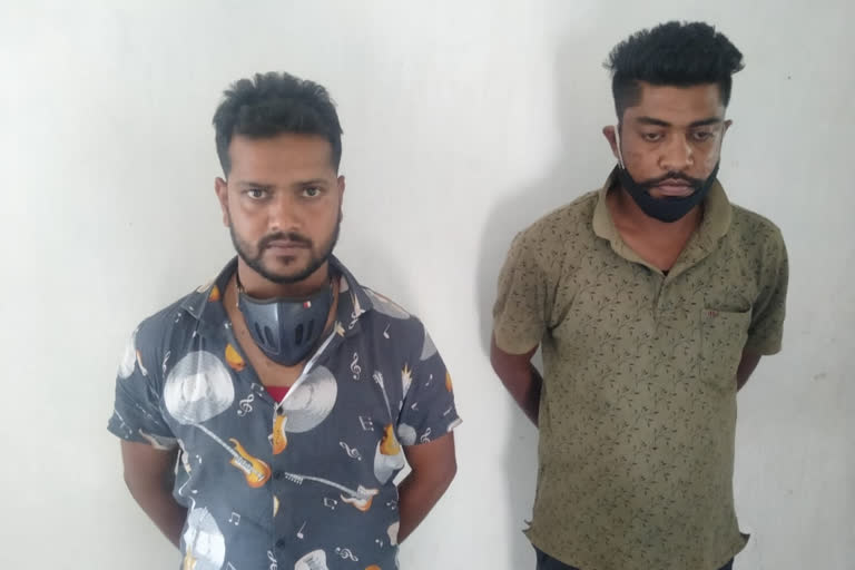 Two criminals arrested with a weapon in Khunti