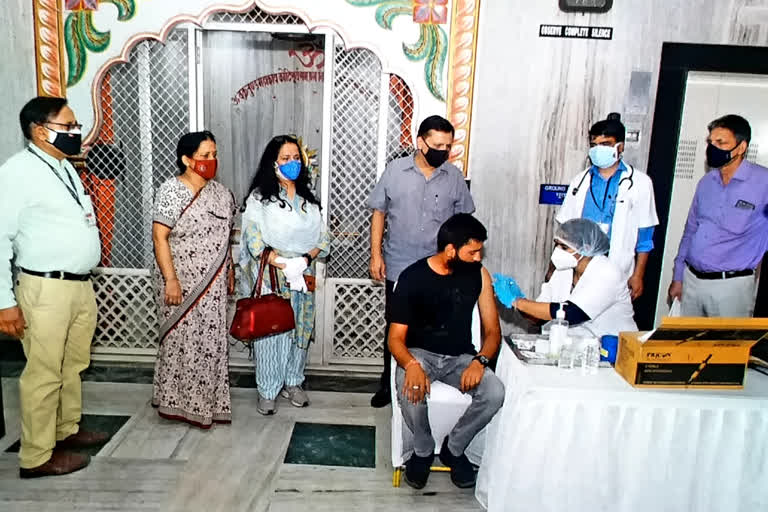 jaipur news, Vaccination camp organized