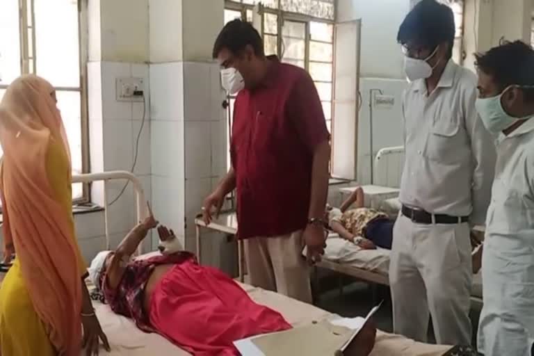 woman injured by falling wall, wall collapses in Alwar