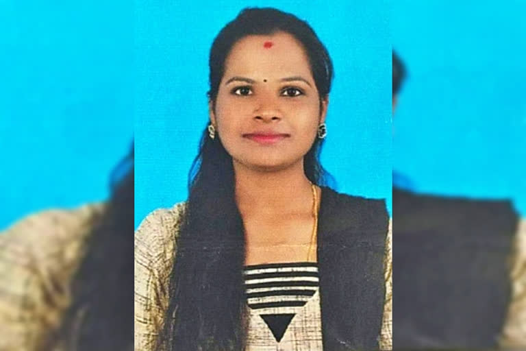 Probationary police inspector died, Probationary police inspector died by corona, Probationary police inspector died by corona in Kolar, Mangalore covid death news, ಪ್ರೊಬೆಷನರಿ ಪೊಲೀಸ್ ಇನ್ಸ್​ಪೆಕ್ಟರ್​ ಸಾವು, ಪ್ರೊಬೆಷನರಿ ಪೊಲೀಸ್ ಇನ್ಸ್​ಪೆಕ್ಟರ್​ ಕೋವಿಡ್​ಗೆ ಬಲಿ, ಕೋಲಾರದಲ್ಲಿ ಪ್ರೊಬೆಷನರಿ ಪೊಲೀಸ್ ಇನ್ಸ್​ಪೆಕ್ಟರ್​ ಕೋವಿಡ್​ಗೆ ಬಲಿ, ಮಂಗಳೂರು ಕೋವಿಡ್​ ಸಾವು ಸುದ್ದಿ,