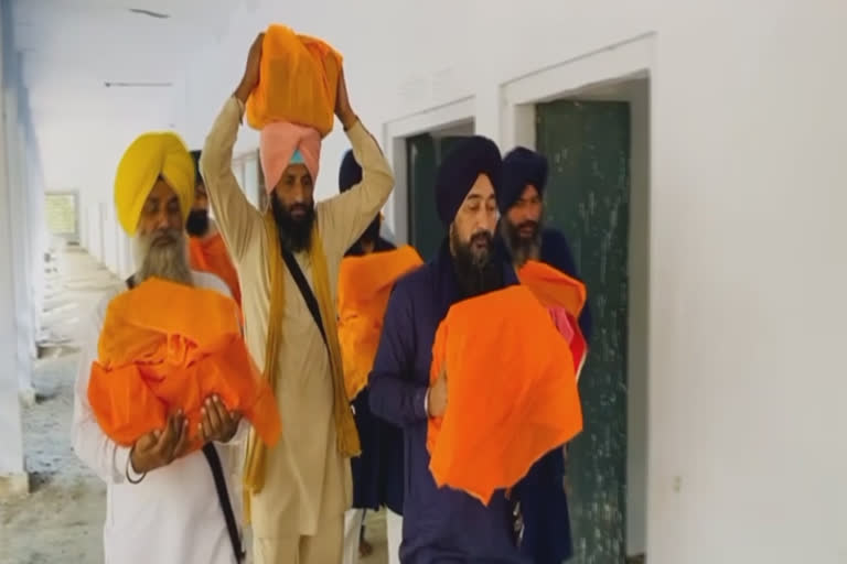 ਸਰਕਾਰੀ ਕਾਲਜ ਦੀ ਲਾਇਬ੍ਰੇਰੀ ‘ਚੋਂ ਲਵਾਰਿਸ ਹਾਲਤ ਵਿੱਚ ਮਿਲੇ ਸ੍ਰੀ ਗੁਰੂ ਗ੍ਰੰਥ ਸਾਹਿਬ ਜੀ ਦੇ ਸਟੀਕ,ਪੋਥੀਆਂ ਤੇ ਸੈਂਚੀਆਂ