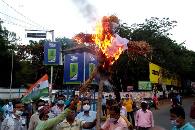 তৃণমূলের বিক্ষিভ মিছিল ঝাড়গ্রামে