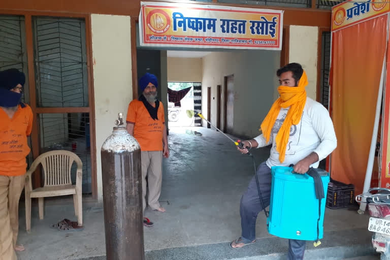 nishkam sevak jatthe work  oxygen langar in modinagar  nishkam sevak jatthe in covid cricis  गाजियाबाद में कोरोना के नए मामले  गाजियाबाद में कोरोना महामारी  मोदीनगर में ऑक्सीजन लंगर  निष्काम सेवक जत्था मोदीनगर