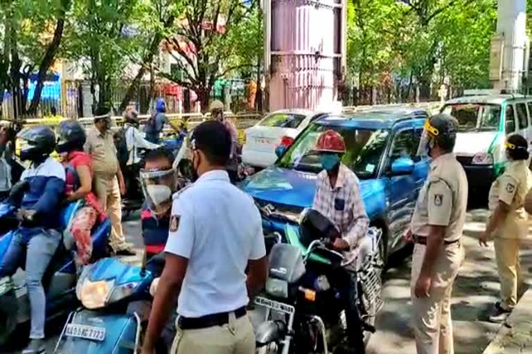 Heavy traffic jam in bangalore