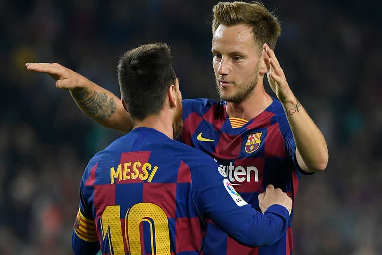 messi plays like a video game says Ivan rakitic