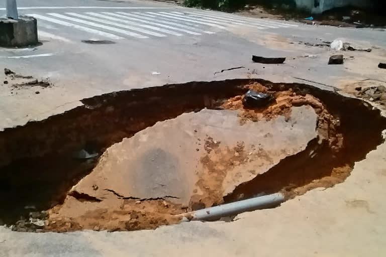 jaipur news, road sinking in jaipur