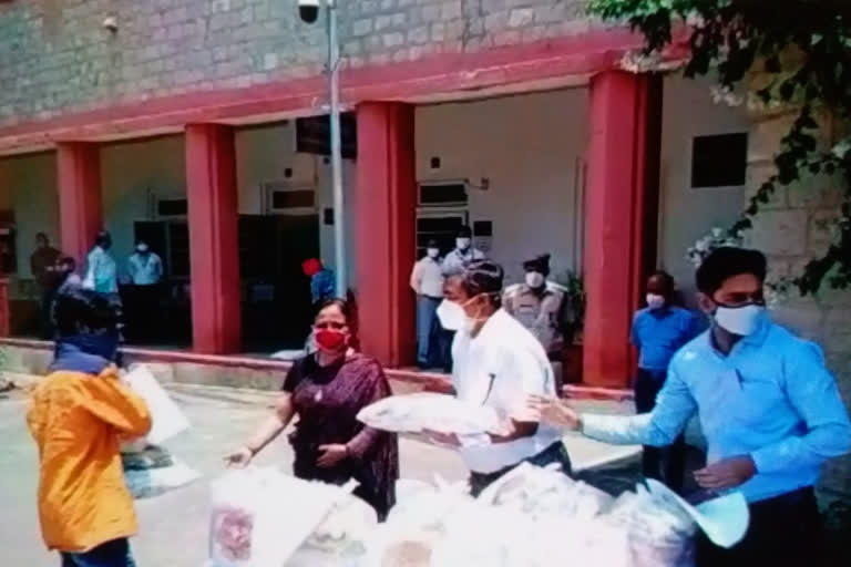 North Western Railway Jaipur,  Railways distributed ration in Jaipur