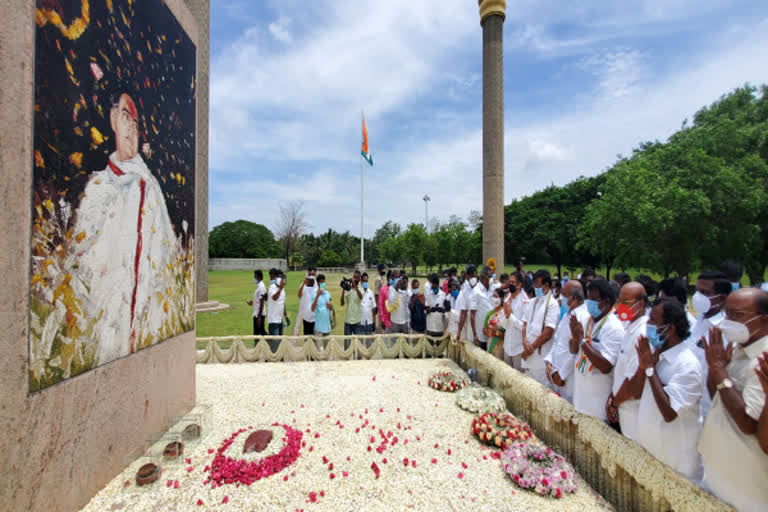 காங்கிரஸ் கட்சி சட்டப்பேரவை குழு தலைவர் தேர்ந்தெடுப்பதில் தாமதம் ஏதும் இல்லை