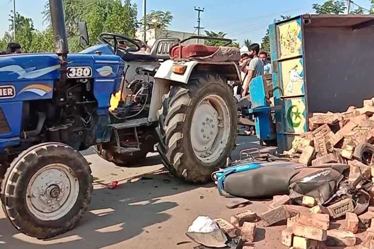 tractor accident in kamareddy