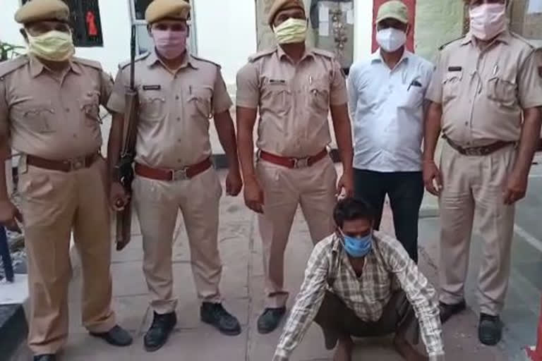 dholpur crime news,  धौलपुर में तस्कर गिरफ्तार