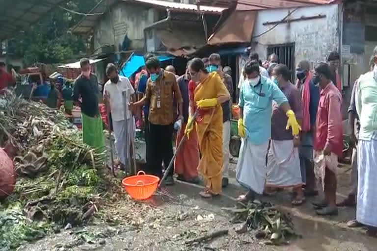 കോഴിക്കോട് നഗരത്തിൽ മഴക്കാലപൂർവ്വ ശുചീകരണ പ്രവർത്തനങ്ങൾ  മഴക്കാലപൂർവ്വ ശുചീകരണ പ്രവർത്തനങ്ങൾ  കോഴിക്കോട്  kozhikode corporation  kozhikode corporation cleaning  kozhikode corporation cleaning before rain