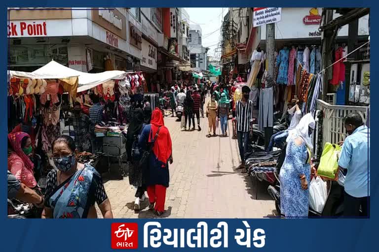 ધંધા-રોજગાર માટે છૂટછાટ આપતા વડોદરાની બજારોમાં નાગરિકોની ભીડ