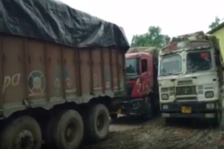 4-truck-seized-in-sivsagar