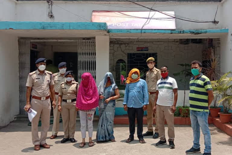 Tatanagar RPF rescued UP girl in Jamshedpur